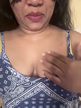 Snapshot of Shasha_X chatting on March 3, 2025, 6:33 pm Shasha X online show from March 3, 2025, 6:33 pm