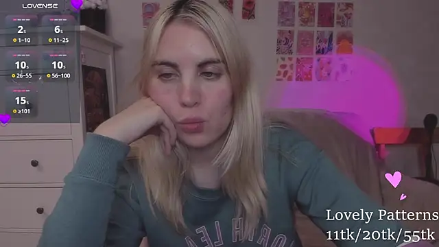 Snapshot of pawpaws chatting on December 8, 2024, 7:54 pm pawpaws online show from December 8, 2024, 7:54 pm