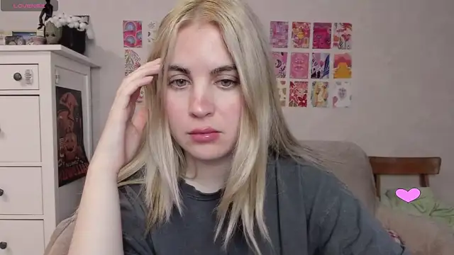 Snapshot of pawpaws chatting on January 10, 2025, 11:33 am pawpaws online show from January 10, 2025, 11:33 am