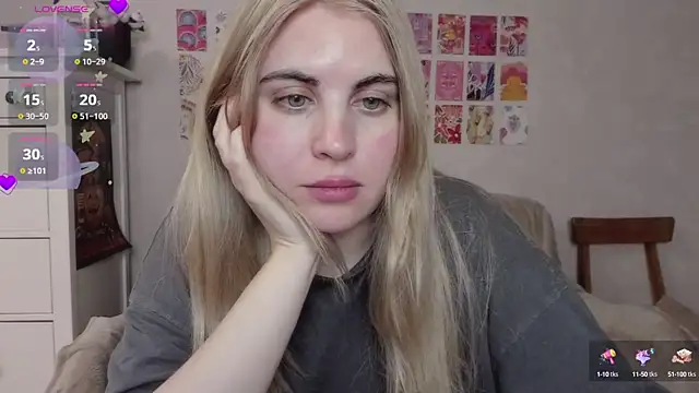 Snapshot of pawpaws chatting on February 18, 2025, 4:48 pm pawpaws online show from February 18, 2025, 4:48 pm