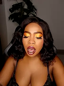 Snapshot of rosey_cheeks chatting on April 15, 2026, 8:09 pm rosey cheeks online show from April 15, 2026, 8:09 pm
