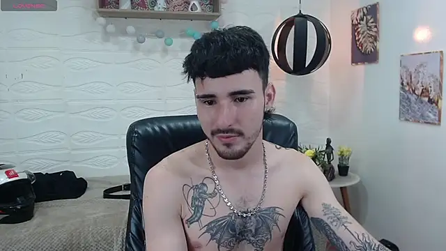 DmitriSanders online show from January 20, 2025, 11:10 pm