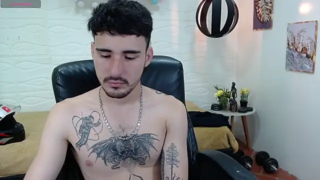 DmitriSanders online show from February 8, 2025, 8:53 pm