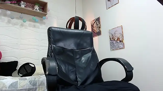 DmitriSanders online show from February 15, 2025, 10:52 pm