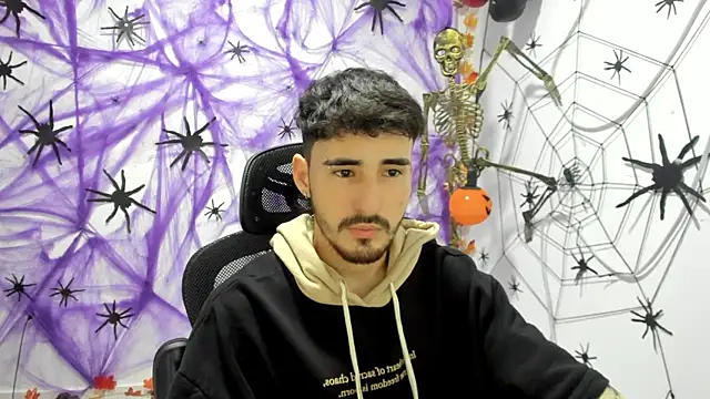 DmitriSanders online show from September 30, 2025, 9:31 pm