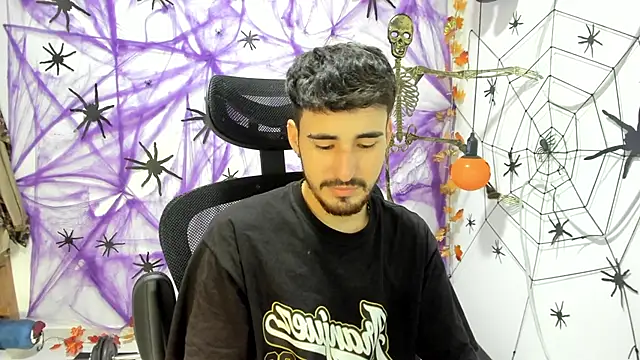 DmitriSanders online show from October 9, 2025, 8:40 pm