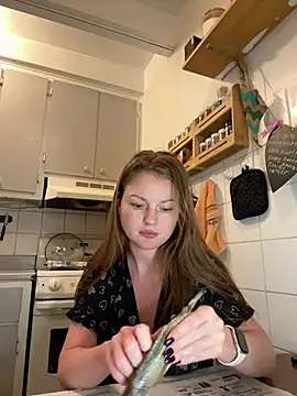 Snapshot of cuteFoxi chatting on February 16, 2025, 11:05 pm cuteFoxi online show from February 16, 2025, 11:05 pm