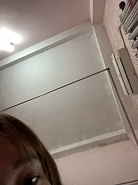 Snapshot of Linh_diudang chatting on March 16, 2025, 2:43 am Linh diudang online show from March 16, 2025, 2:43 am