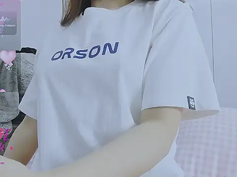 Snapshot of Linh_diudang chatting on October 20, 2025, 2:45 am Linh diudang online show from October 20, 2025, 2:45 am