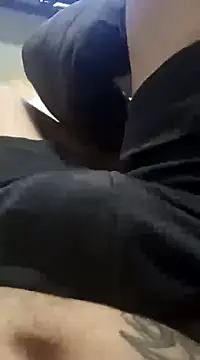 Snapshot of dredre1069 chatting on December 10, 2024, 2:38 am dredre1069 online show from December 10, 2024, 2:38 am