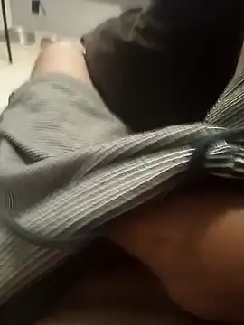 Snapshot of dredre1069 chatting on January 10, 2025, 3:07 am dredre1069 online show from January 10, 2025, 3:07 am