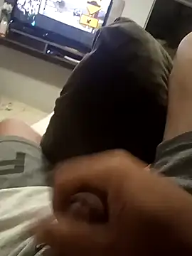 Snapshot of dredre1069 chatting on February 14, 2025, 4:58 am dredre1069 online show from February 14, 2025, 4:58 am