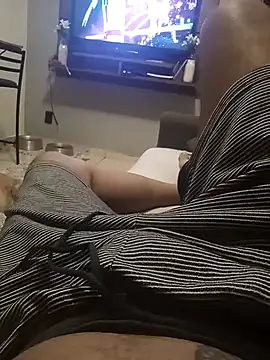 Snapshot of dredre1069 chatting on February 15, 2025, 4:03 am dredre1069 online show from February 15, 2025, 4:03 am