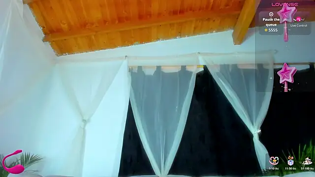 esteveen ortegas  online show from December 3, 2025, 3:43 pm