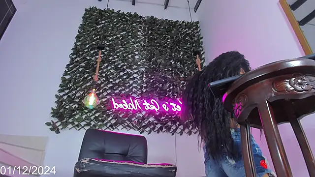 Brianna Stars online show from December 1, 2024, 8:31 pm