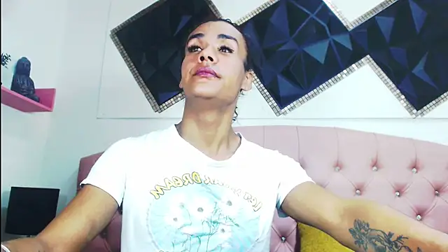 andrea safeira doll online show from September 21, 2025, 11:39 pm