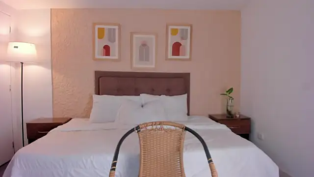 Snapshot of AndreaMartini chatting on January 26, 2025, 10:24 pm AndreaMartini online show from January 26, 2025, 10:24 pm