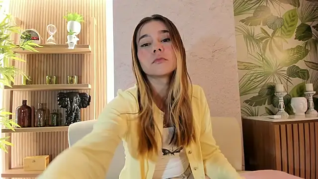 Snapshot of Lezy_ chatting on November 28, 2025, 7:49 pm Lezy online show from November 28, 2025, 7:49 pm