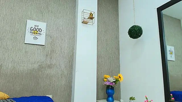 Cloeandtyfanny online show from February 2, 2025, 9:30 am