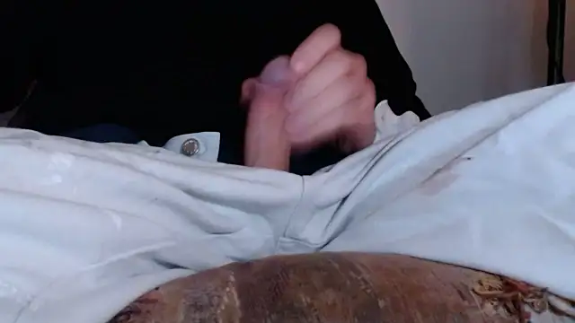 Snapshot of Cordt30 chatting on November 1, 2025, 10:23 pm Cordt30 online show from November 1, 2025, 10:23 pm