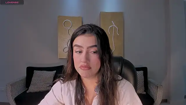 Snapshot of PaulinaSantos_ chatting on May 8, 2026, 1:16 pm PaulinaSantos online show from May 8, 2026, 1:16 pm