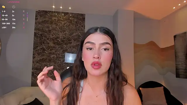 Snapshot of PaulinaSantos_ chatting on May 28, 2026, 8:06 pm PaulinaSantos online show from May 28, 2026, 8:06 pm