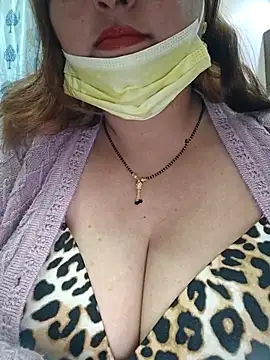 Dianaa9 online show from December 1, 2025, 3:39 pm