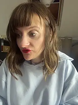 Snapshot of victoirenextdoor chatting on March 23, 2026, 8:24 pm victoirenextdoor online show from March 23, 2026, 8:24 pm