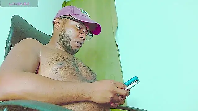 Snapshot of dave_banks chatting on January 12, 2026, 6:40 am dave banks online show from January 12, 2026, 6:40 am