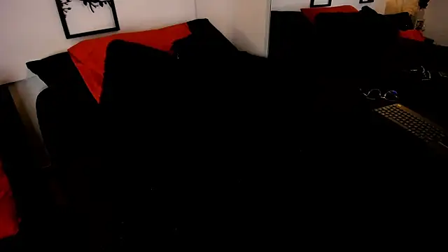 Snapshot of leslie_k chatting on March 5, 2025, 9:49 am leslie k online show from March 5, 2025, 9:49 am