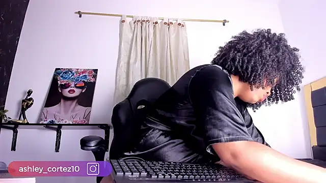 ashley crotez online show from March 9, 2025, 12:21 am