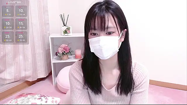 Snapshot of QoMeioQ chatting on December 2, 2024, 10:28 am QoMeioQ online show from December 2, 2024, 10:28 am