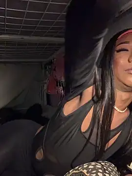 Snapshot of tamarabigass1 chatting on February 5, 2026, 1:32 am tamarabigass1 online show from February 5, 2026, 1:32 am