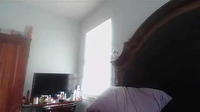 ebonyred online show from February 28, 2026, 3:57 pm