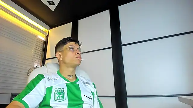 AgarEvans online show from December 27, 2024, 1:50 pm