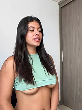 Snapshot of MelissaWaltton chatting on February 15, 2025, 6:01 pm MelissaWaltton online show from February 15, 2025, 6:01 pm