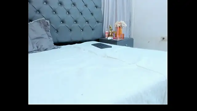 Snapshot of mariiana_murillo01 chatting on January 5, 2025, 8:22 am mariiana murillo01 online show from January 5, 2025, 8:22 am