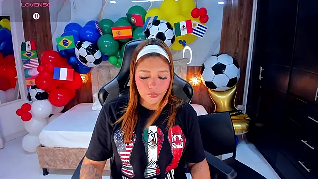 Snapshot of mia_18v chatting on June 30, 2026, 8:10 pm mia 18v online show from June 30, 2026, 8:10 pm
