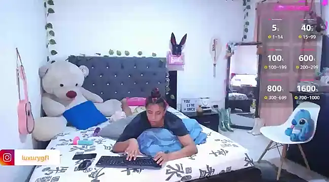 Snapshot of Pocahontaslovex chatting on January 17, 2025, 3:12 am Pocahontaslovex online show from January 17, 2025, 3:12 am