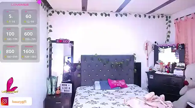 Snapshot of Pocahontaslovex chatting on February 26, 2025, 8:44 pm Pocahontaslovex online show from February 26, 2025, 8:44 pm