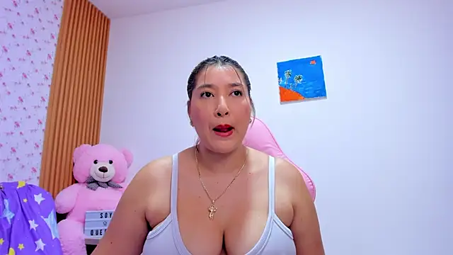 Soyqueen online show from May 16, 2026, 3:58 am