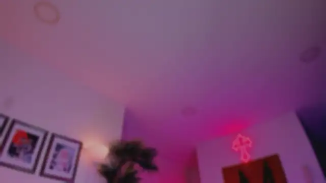 Taylor  foxxx online show from February 14, 2026, 5:37 am