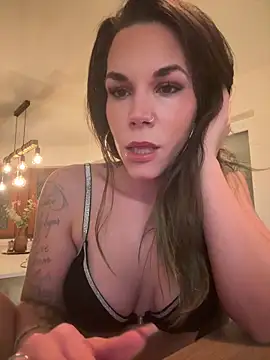 Snapshot of Lady_Knaller chatting on February 15, 2026, 7:32 pm Lady Knaller online show from February 15, 2026, 7:32 pm