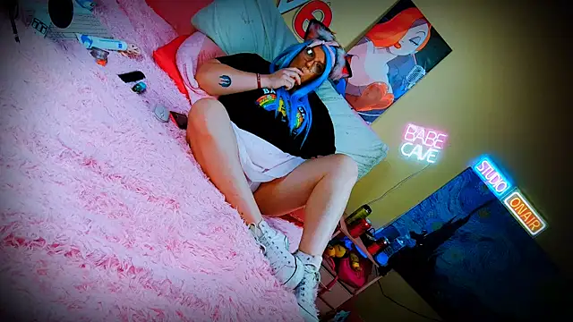 Blakelytgirl online show from July 23, 2026, 5:05 am