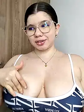 Snapshot of Danzel1105 chatting on March 13, 2025, 9:21 am Danzel1105 online show from March 13, 2025, 9:21 am