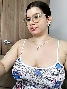 Snapshot of Danzel1105 chatting on March 19, 2025, 9:06 am Danzel1105 online show from March 19, 2025, 9:06 am