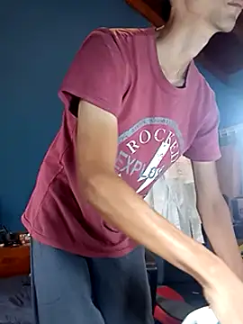 Snapshot of takumysexy chatting on February 15, 2025, 1:16 pm takumysexy online show from February 15, 2025, 1:16 pm