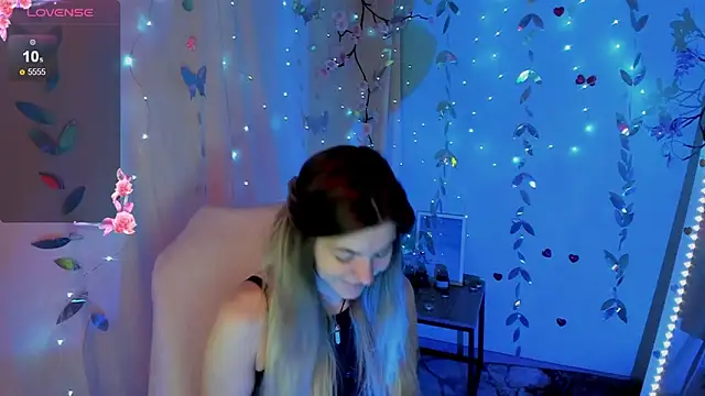 Sweet me  online show from May 11, 2026, 5:46 am