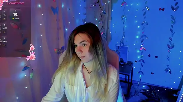 Sweet me  online show from May 18, 2026, 5:24 am
