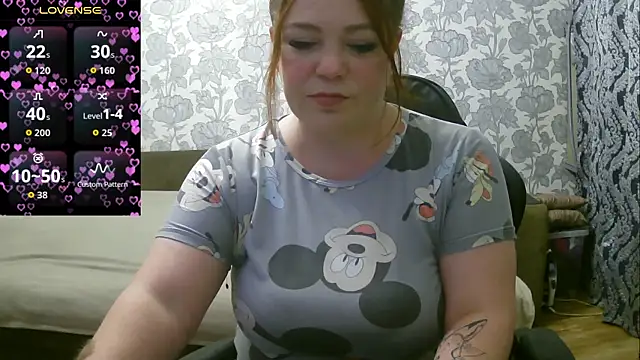 Snapshot of Sabrina_Poison chatting on October 9, 2025, 2:53 am Sabrina Poison online show from October 9, 2025, 2:53 am